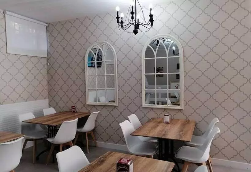 Hostel Albergue O Meson   Apartamentos