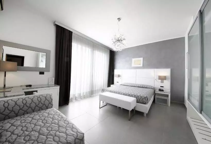 هتل Grande Albergo Marin