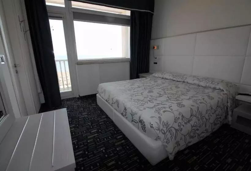 هتل Grande Albergo Marin