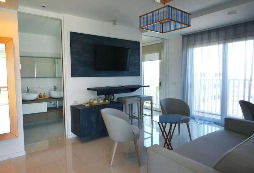 هتل Grande Albergo Marin