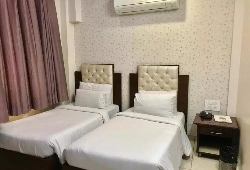 Hotelli Leela Residency