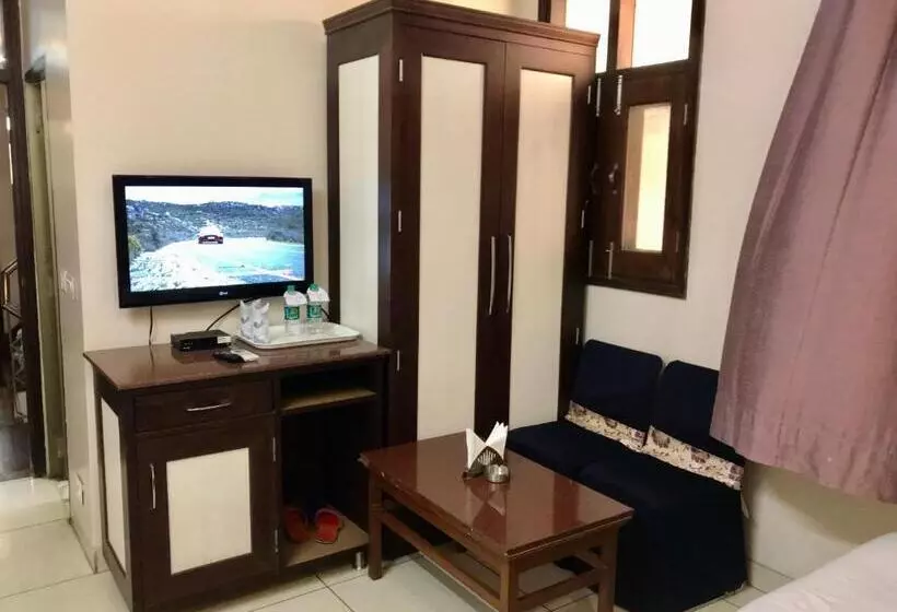 Hotelli Leela Residency