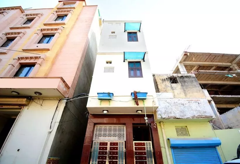 Hotelli Leela Residency