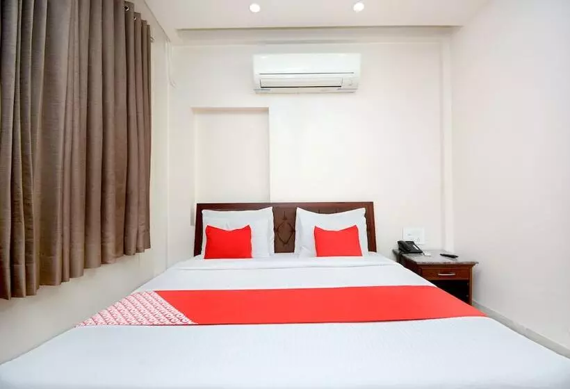 Hotelli Leela Residency