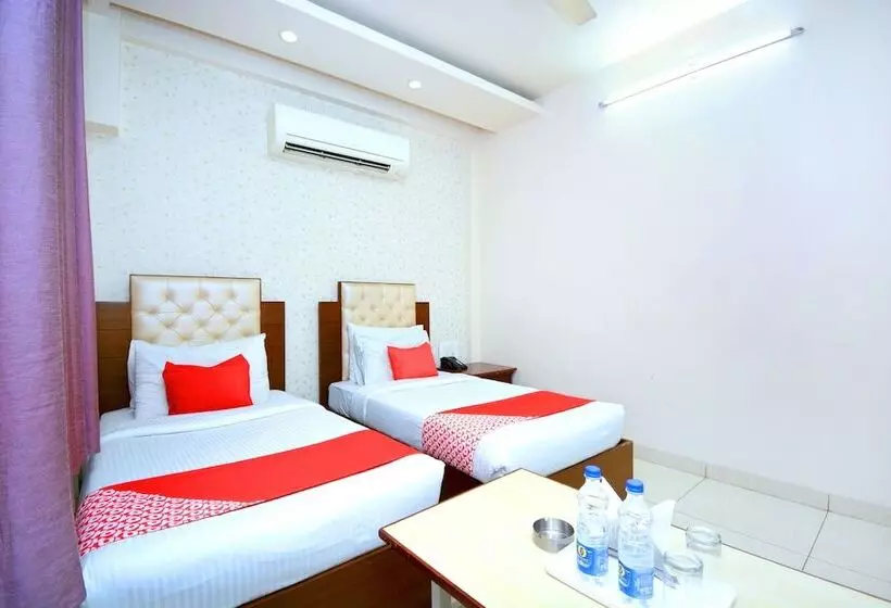 Hotelli Leela Residency