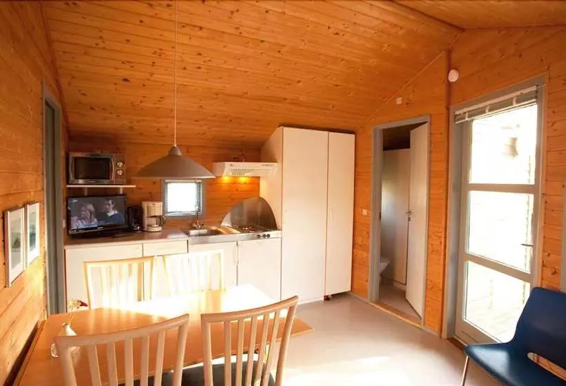 هتل Frederikshavn Nordstrand Camping & Cottages