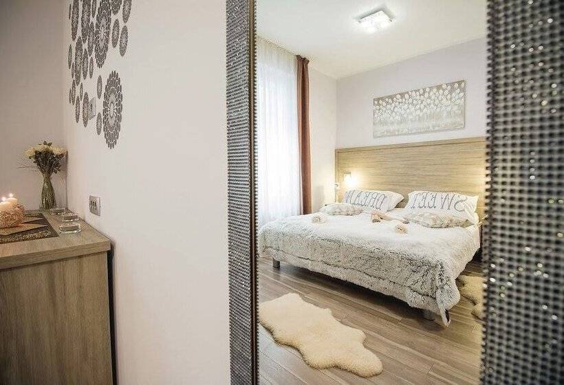 پانسیون Holiday Center Ivona