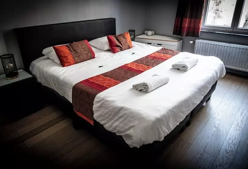 ペンション L'inattendu Sur La Croisette Dinant Centre