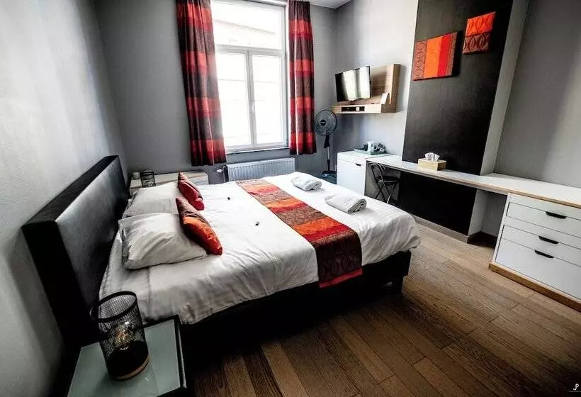 ペンション L'inattendu Sur La Croisette Dinant Centre