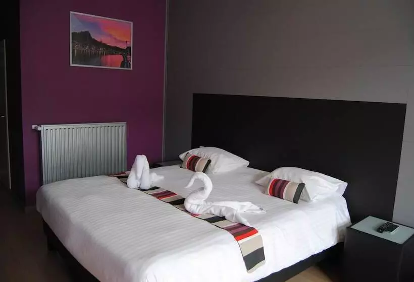 ペンション L'inattendu Sur La Croisette Dinant Centre