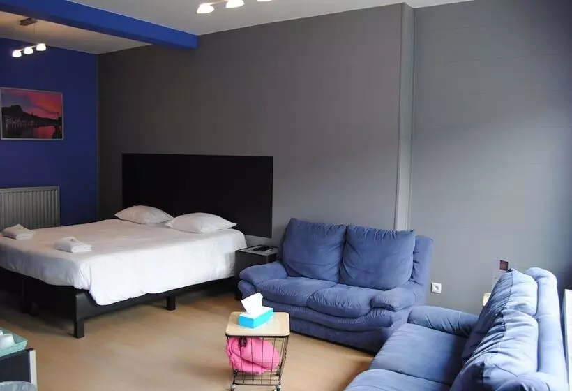 ペンション L'inattendu Sur La Croisette Dinant Centre