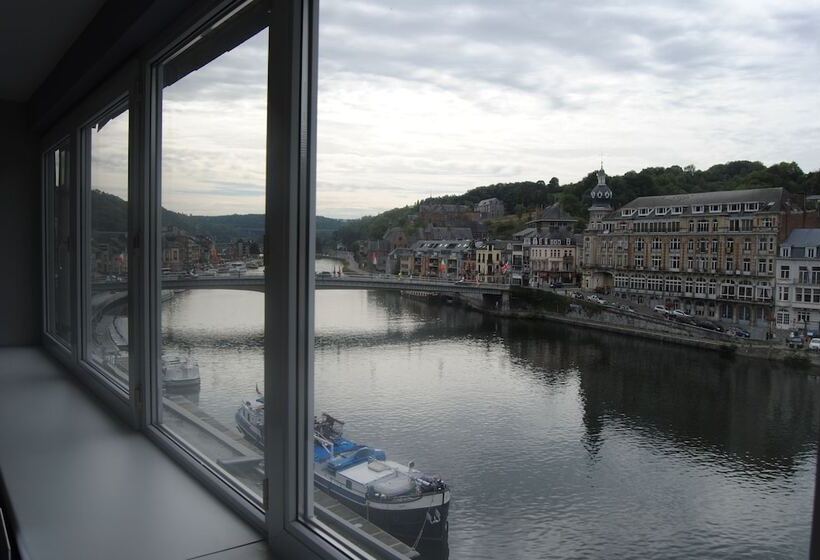 ペンション L'inattendu Sur La Croisette Dinant Centre
