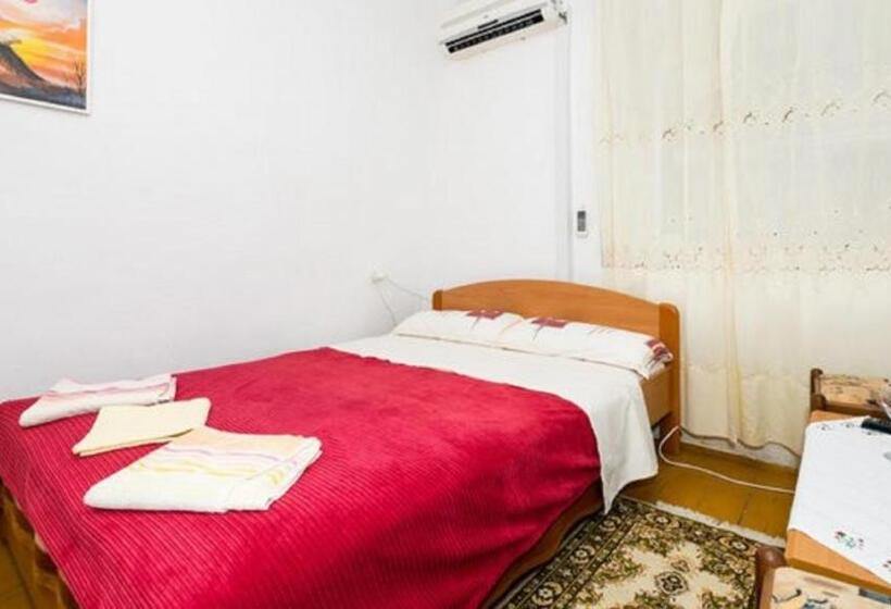 ペンション Rooms Kisic