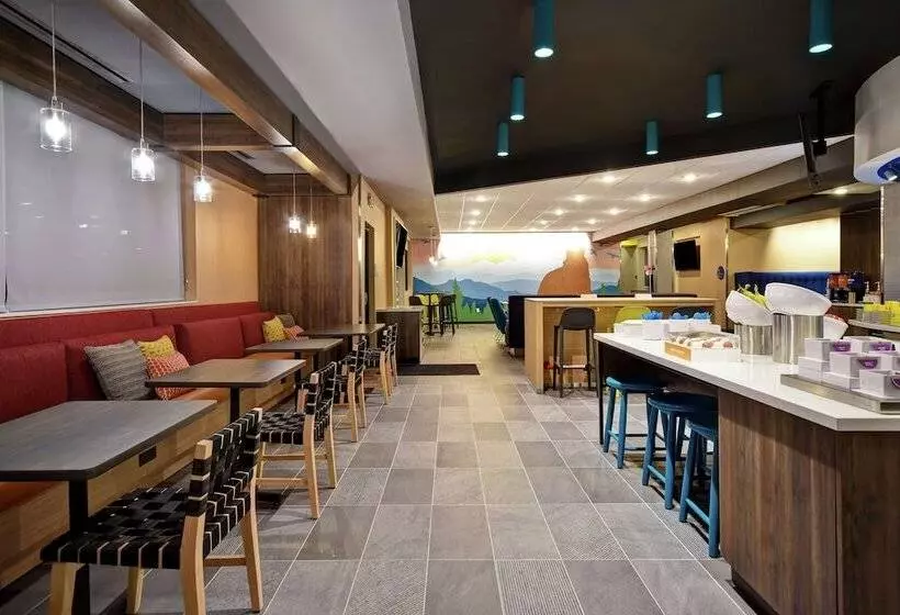 هتل Tru By Hilton Denver South Park Meadows