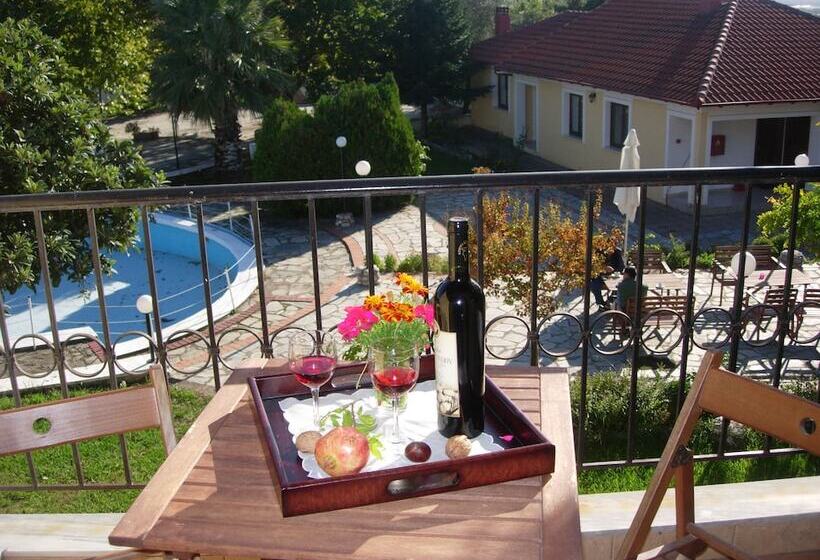 בית מלון כפרי Villa Anthemia