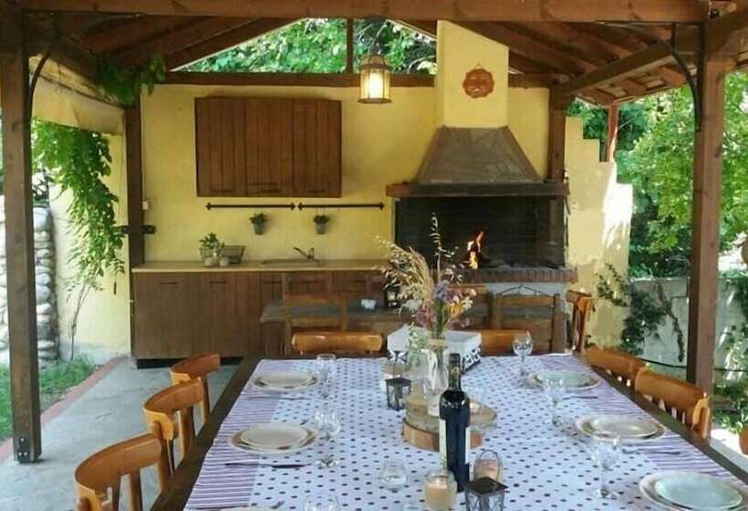 בית מלון כפרי Villa Anthemia