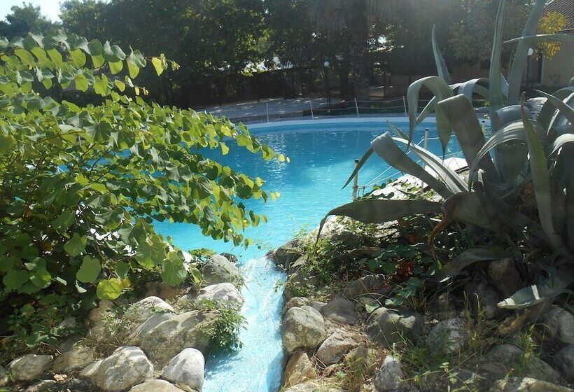 בית מלון כפרי Villa Anthemia