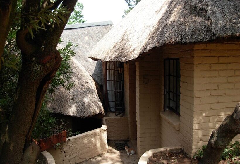 بنسيون Sterkfontein Heritage Lodge