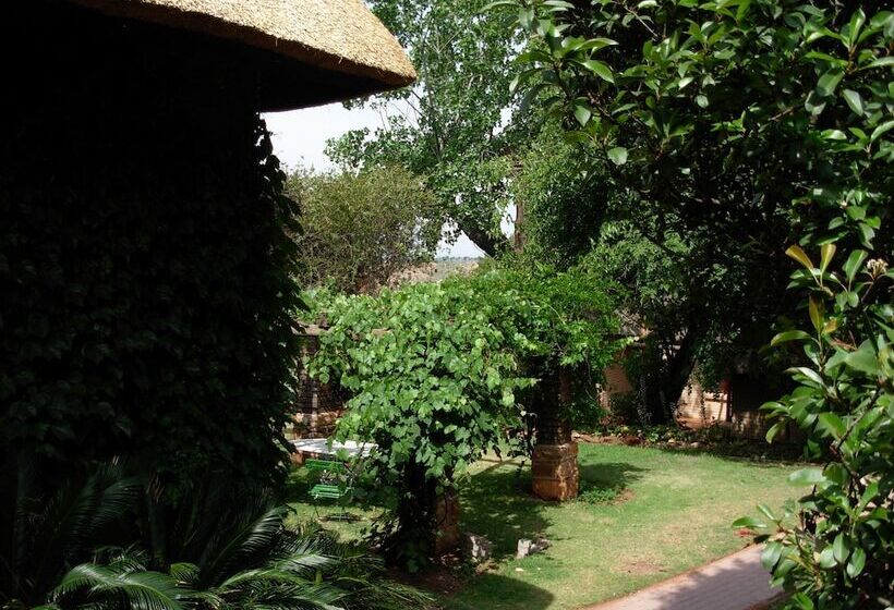 بنسيون Sterkfontein Heritage Lodge