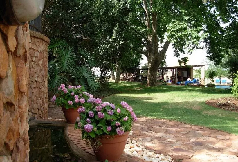 Majatalo Sterkfontein Heritage Lodge