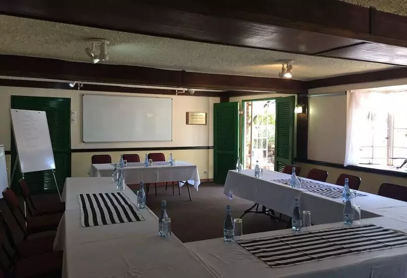 Majatalo Sterkfontein Heritage Lodge