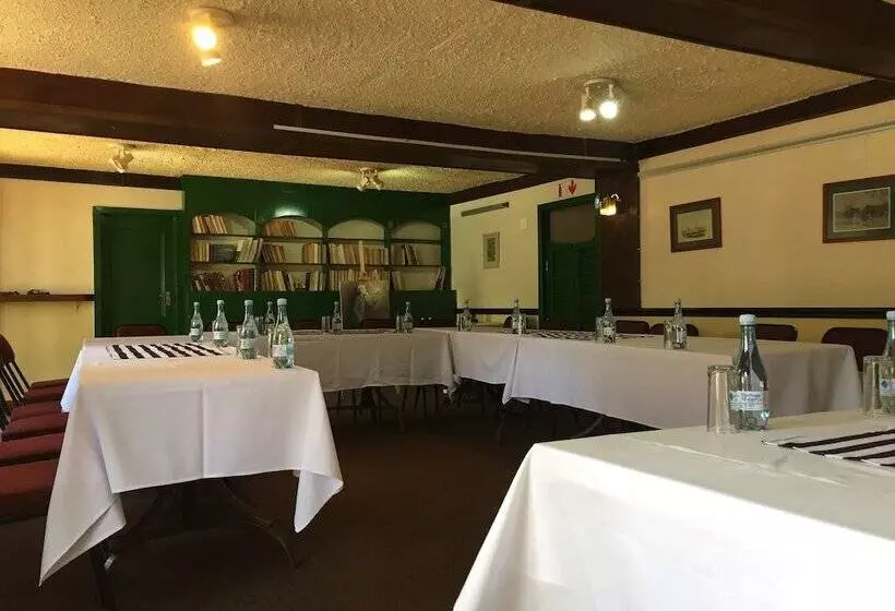 Majatalo Sterkfontein Heritage Lodge