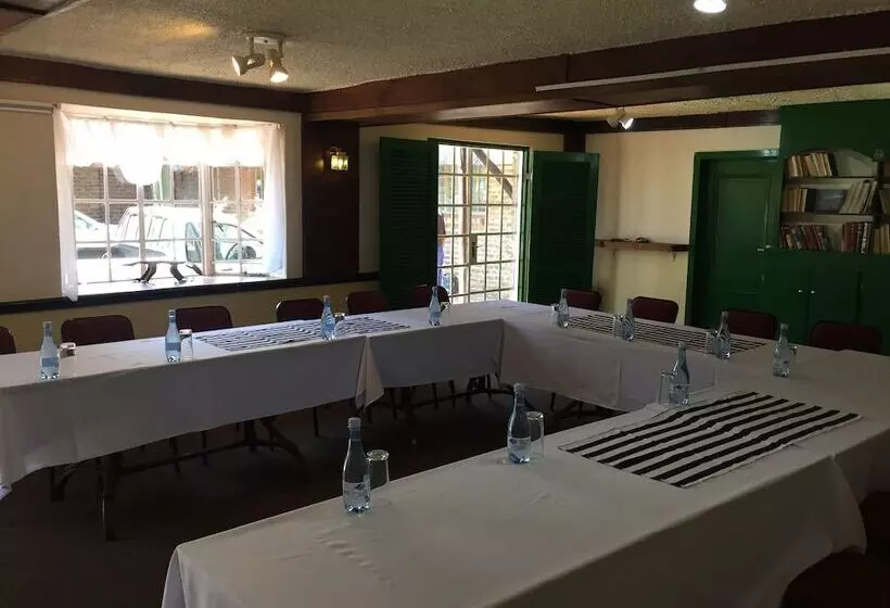 Majatalo Sterkfontein Heritage Lodge