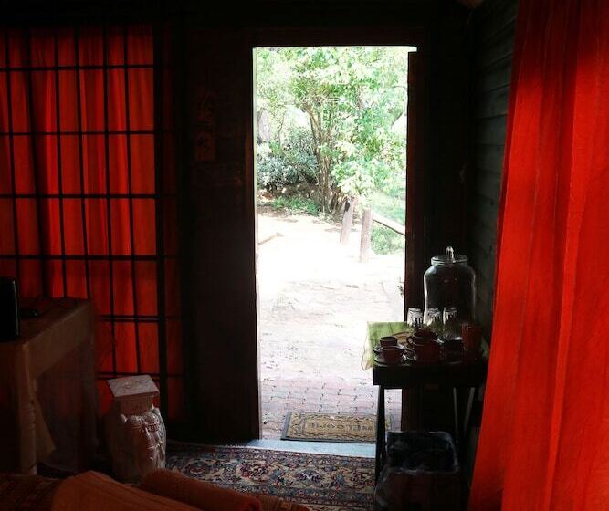 بنسيون Sterkfontein Heritage Lodge