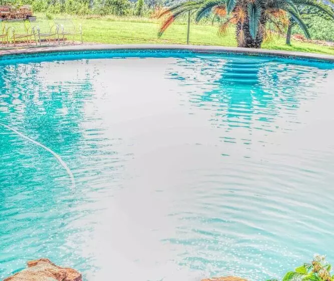 Majatalo Sterkfontein Heritage Lodge