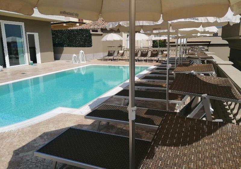 ペンション Sui Generis Tropea Luxury Rooms