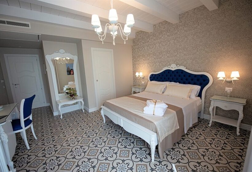 ペンション Sui Generis Tropea Luxury Rooms