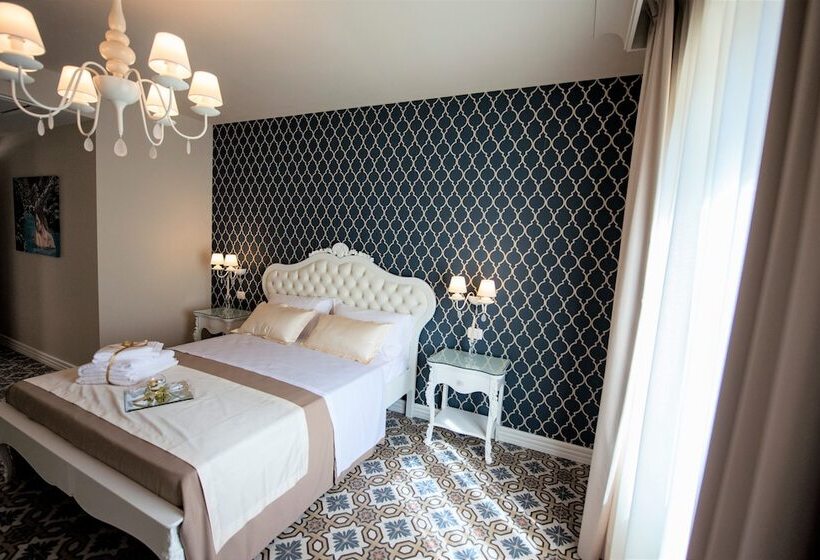 ペンション Sui Generis Tropea Luxury Rooms