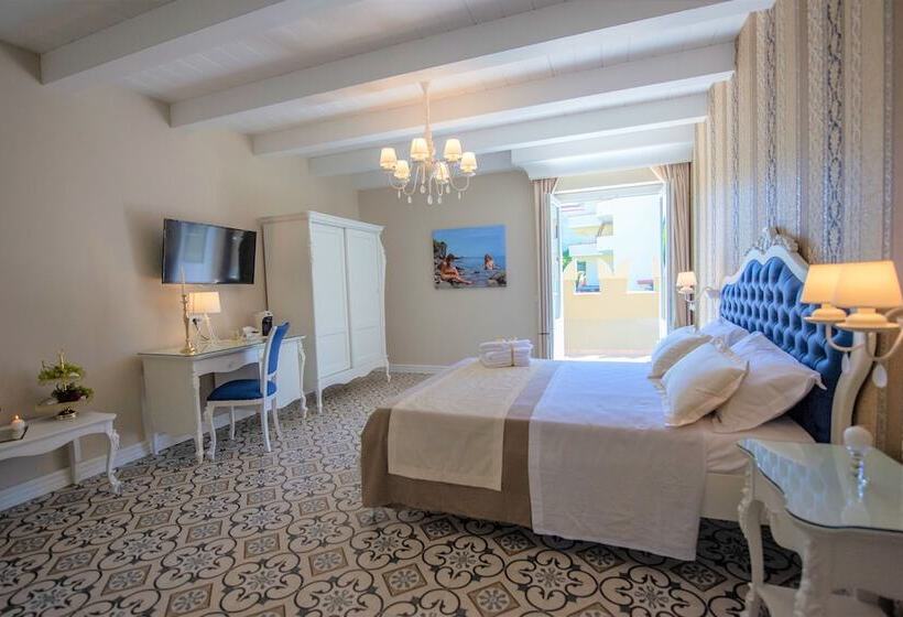 ペンション Sui Generis Tropea Luxury Rooms