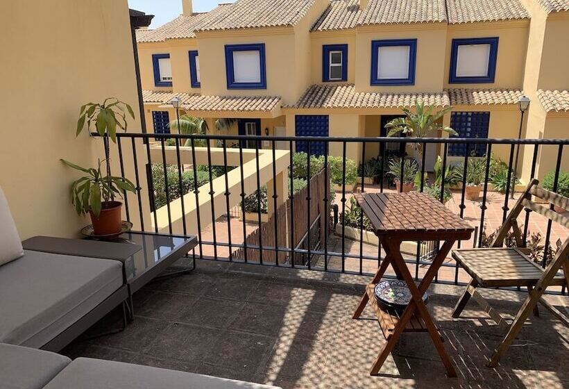 پانسیون Tgs & Rumex Suites Banus