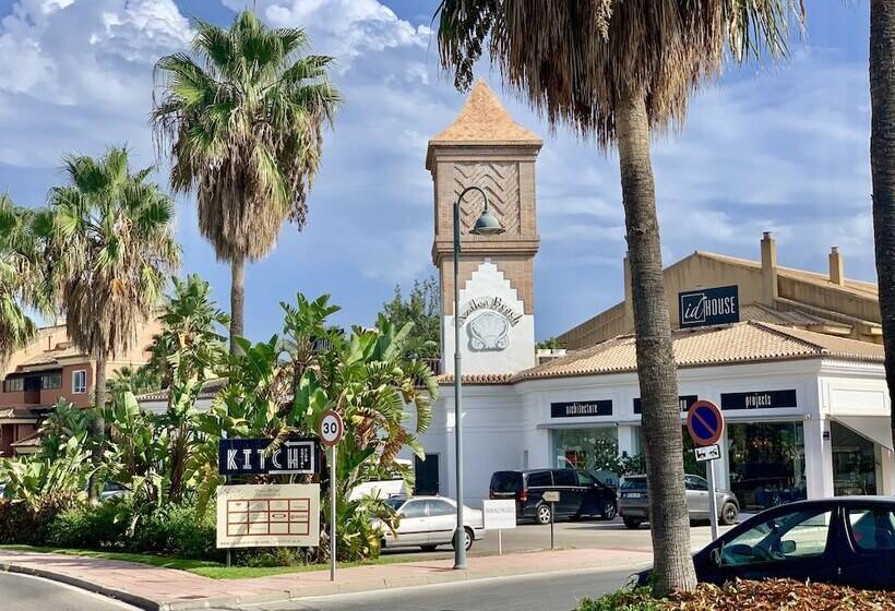 پانسیون Tgs & Rumex Suites Banus