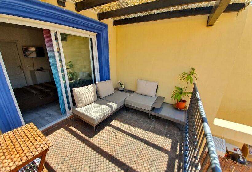 پانسیون Tgs & Rumex Suites Banus