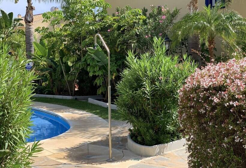 پانسیون Tgs & Rumex Suites Banus