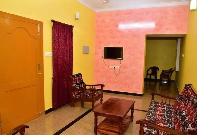 Pepy Good Luck Homestay   Hostel