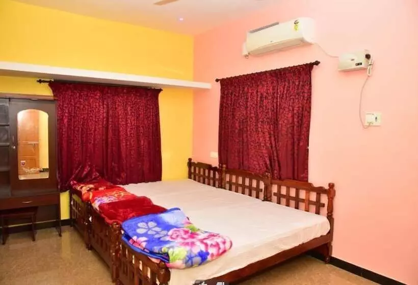 Pepy Good Luck Homestay   Hostel