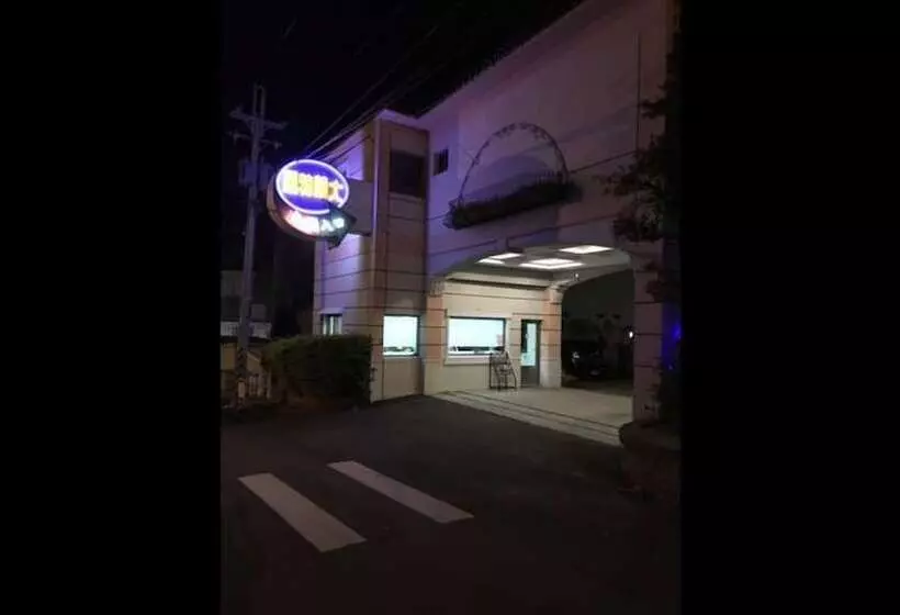 Yatelanda Motel