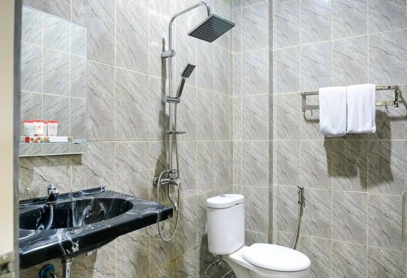 Hostel Mustika By Oyo Rooms