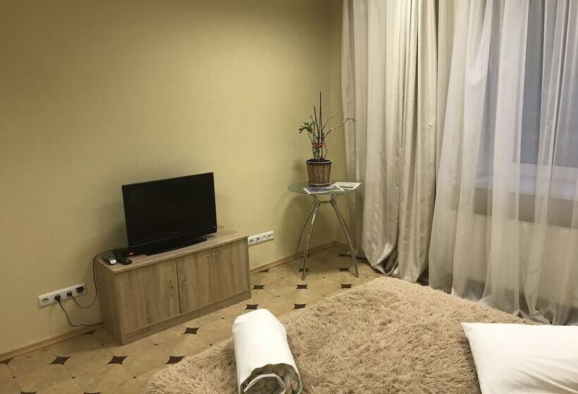 Arcobaleno Home   Hostel