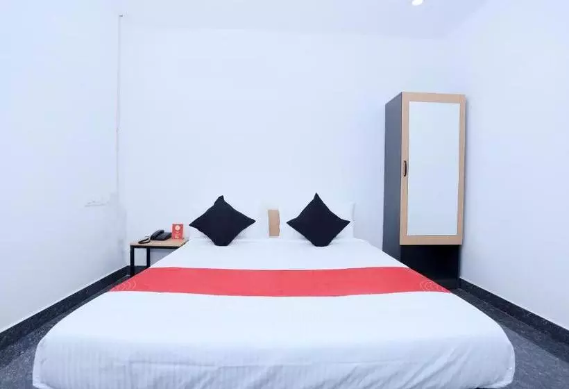 ホテル Avittom Cyber Cubez By Oyo Rooms