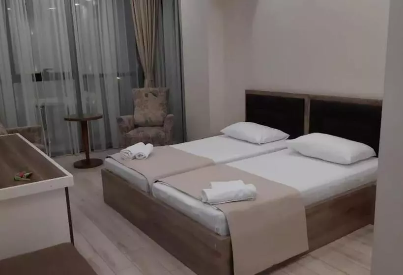 هتل Batumi Palace