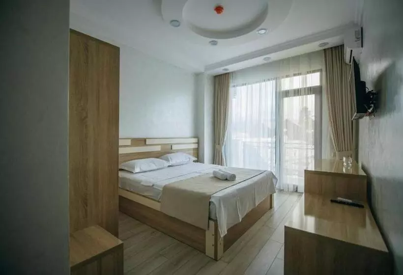 هتل Batumi Palace