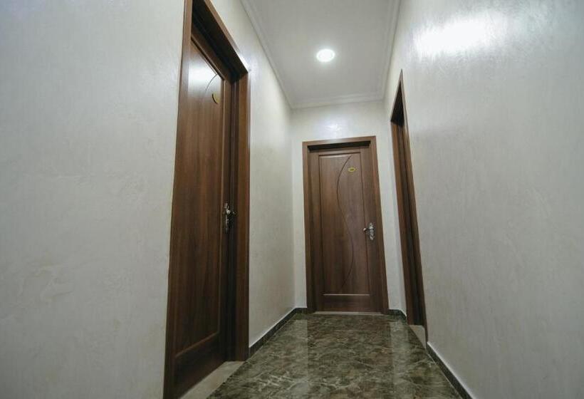 هتل Batumi Palace