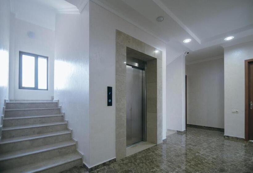 هتل Batumi Palace