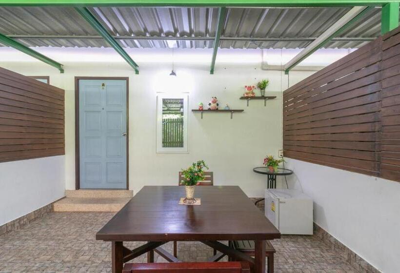 בית מלון כפרי Chaiyo Resort