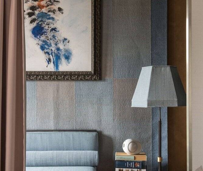 Hotel Cour Des Vosges   Evok Collection