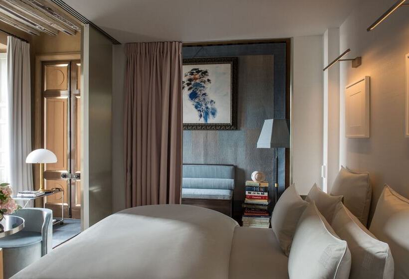 Hotel Cour Des Vosges   Evok Collection